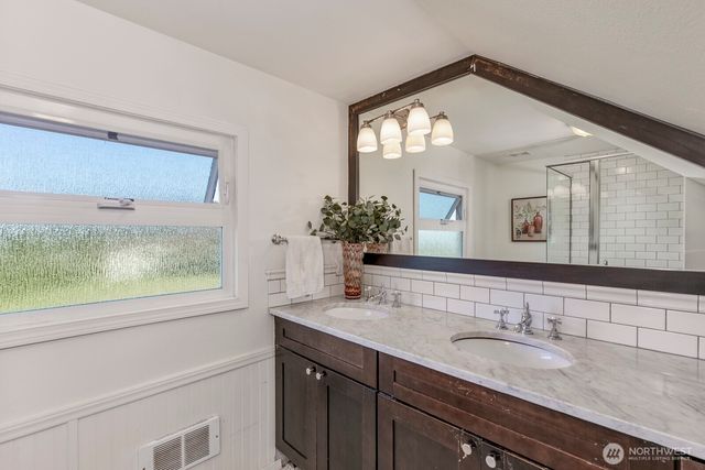 5037 33rd Avenue W, Everett, WA 98203