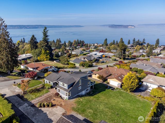 5037 33rd Avenue W, Everett, WA 98203