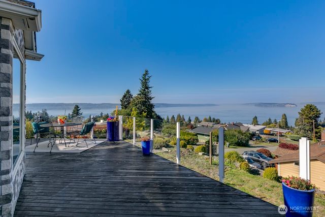 5037 33rd Avenue W, Everett, WA 98203