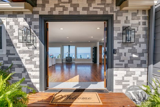 5037 33rd Avenue W, Everett, WA 98203