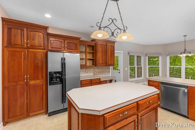 5133 Streamside Court, Rockford, MI 49341