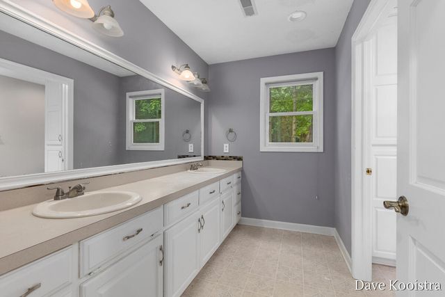 5133 Streamside Court, Rockford, MI 49341