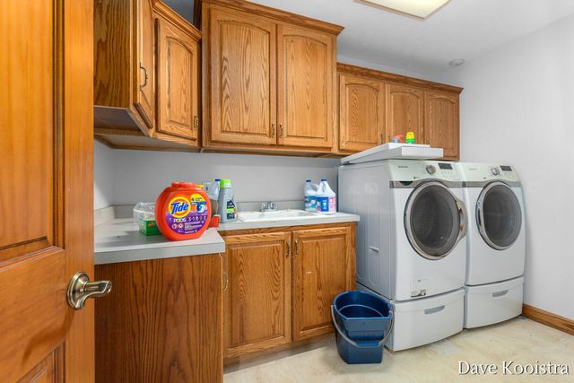 5133 Streamside Court, Rockford, MI 49341