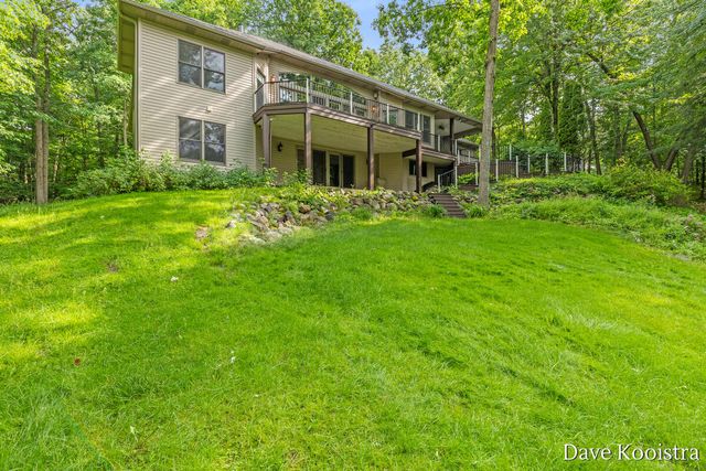 5133 Streamside Court, Rockford, MI 49341