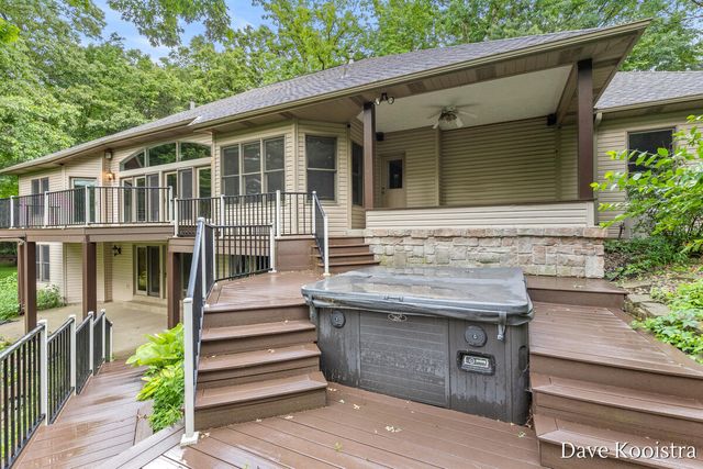 5133 Streamside Court, Rockford, MI 49341