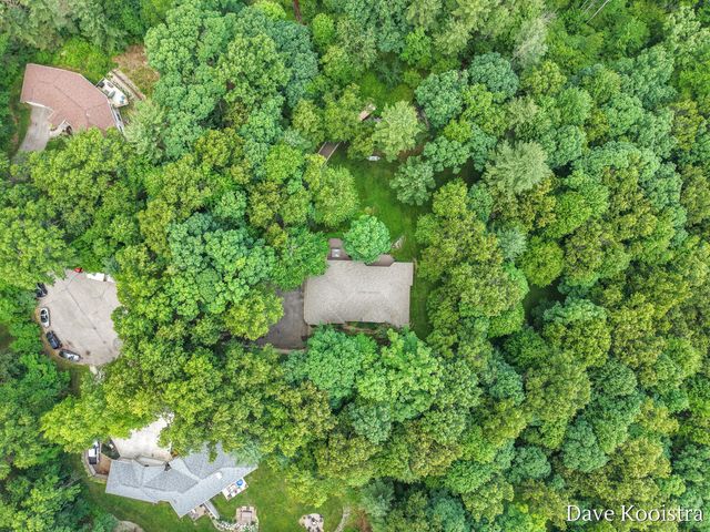 5133 Streamside Court, Rockford, MI 49341