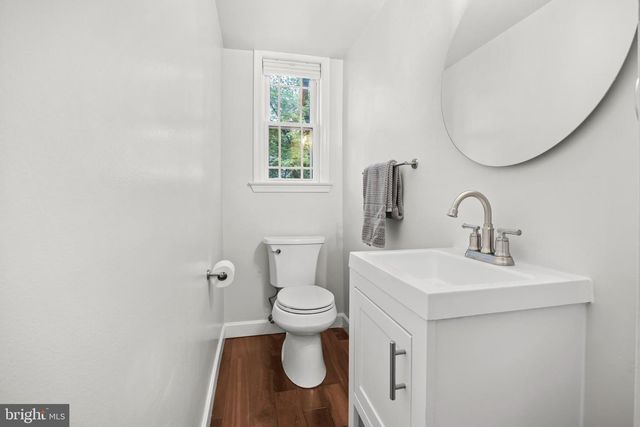 28 S FLOYD ST, Alexandria, VA 22304