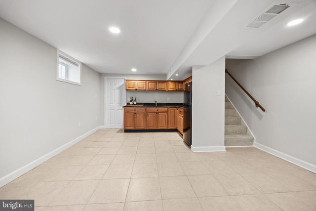 28 S FLOYD ST, Alexandria, VA 22304