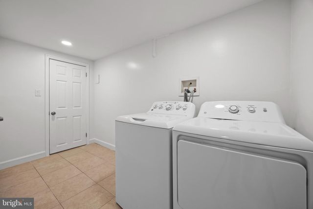 28 S FLOYD ST, Alexandria, VA 22304