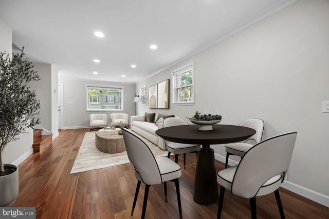 28 S FLOYD ST, Alexandria, VA 22304