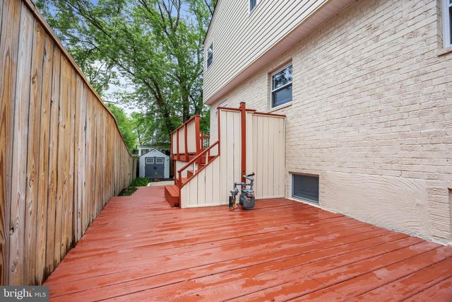 28 S FLOYD ST, Alexandria, VA 22304