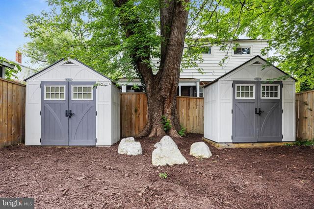 28 S FLOYD ST, Alexandria, VA 22304