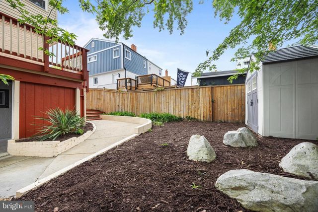 28 S FLOYD ST, Alexandria, VA 22304