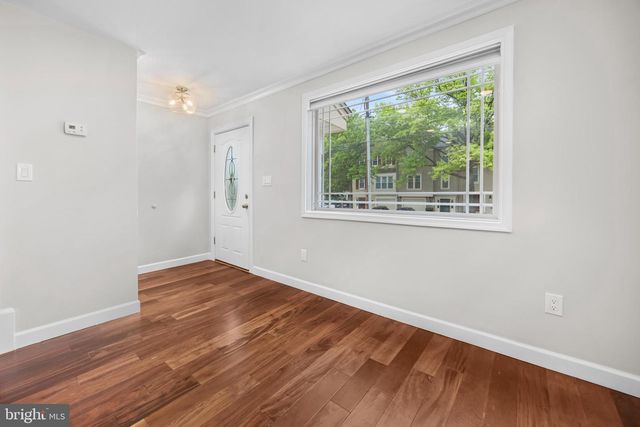 28 S FLOYD ST, Alexandria, VA 22304