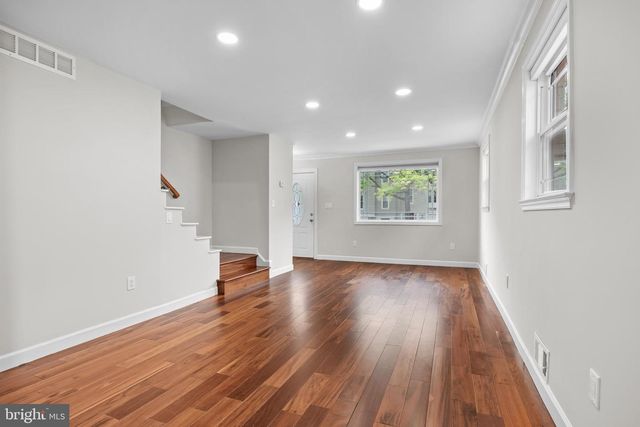 28 S FLOYD ST, Alexandria, VA 22304