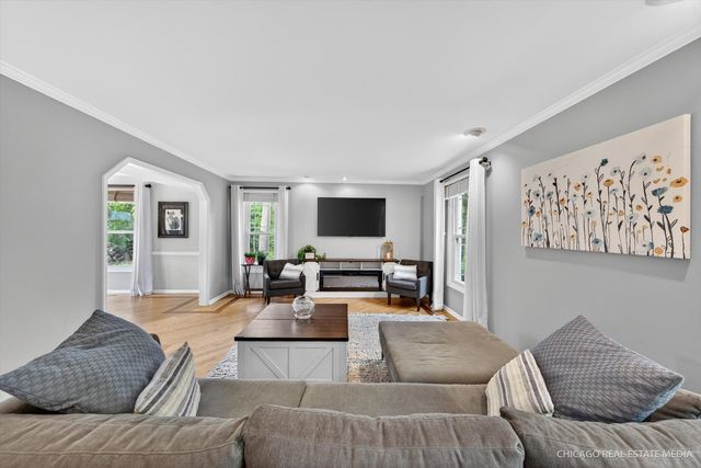 1125 W Wood Street, Palatine, IL 60067