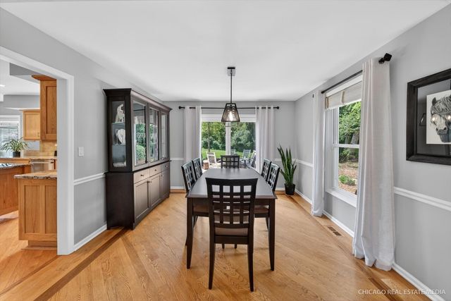 1125 W Wood Street, Palatine, IL 60067