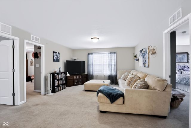 1294 Valdarno Drive, Greenwood, IN 46143