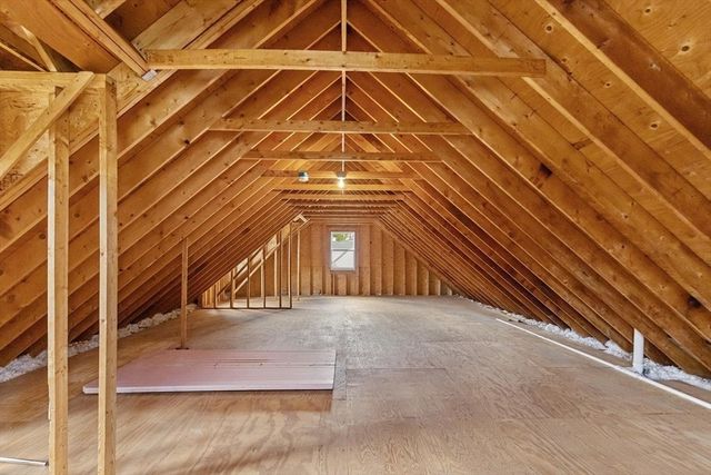 17 Seneca Lane, Wilmington, MA 01887