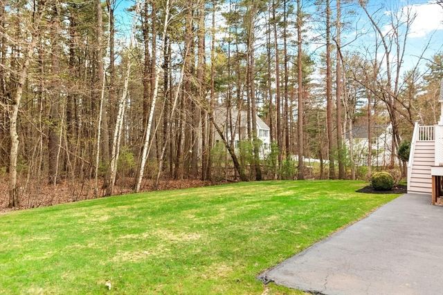 17 Seneca Lane, Wilmington, MA 01887