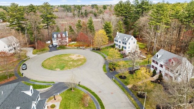 17 Seneca Lane, Wilmington, MA 01887