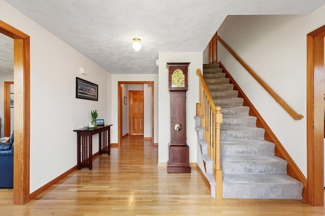 17 Seneca Lane, Wilmington, MA 01887