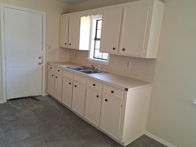 2761 Waggoner Avenue, Shreveport, LA 71108