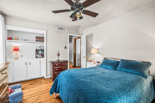 6516 Danbury Lane, Dallas, TX 75214