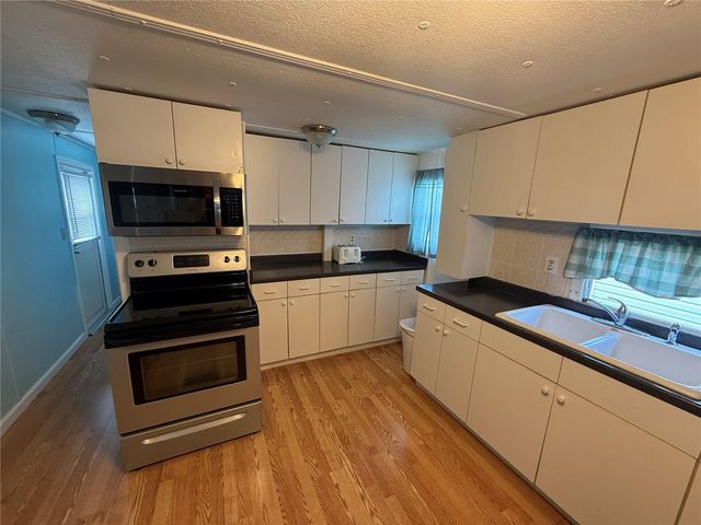 7803 46TH AVENUE N 43, St Petersburg, FL 33709