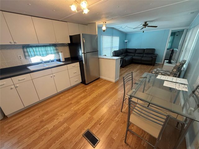 7803 46TH AVENUE N 43, St Petersburg, FL 33709