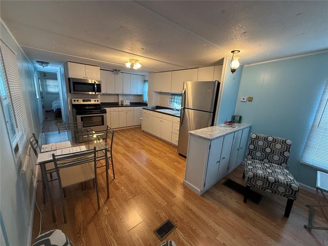 7803 46TH AVENUE N 43, St Petersburg, FL 33709