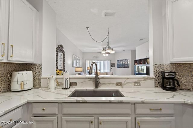 12301 KERNAN FOREST Boulevard 2104, Jacksonville, FL 32225