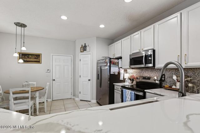 12301 KERNAN FOREST Boulevard 2104, Jacksonville, FL 32225