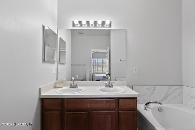 12301 KERNAN FOREST Boulevard 2104, Jacksonville, FL 32225