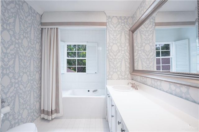 1131 W 6th Street, Weslaco, TX 78596