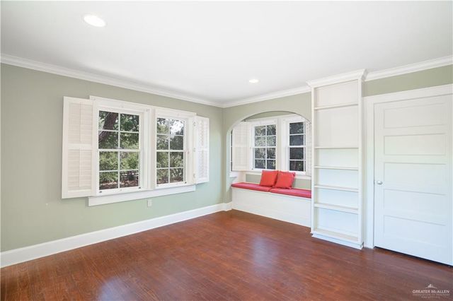 1131 W 6th Street, Weslaco, TX 78596