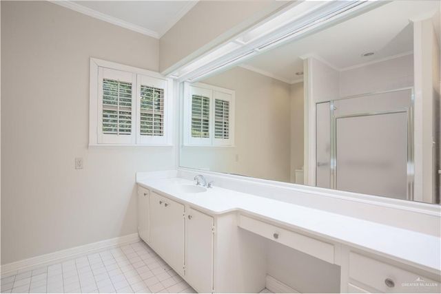 1131 W 6th Street, Weslaco, TX 78596