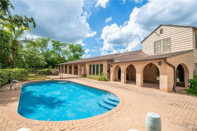 1131 W 6th Street, Weslaco, TX 78596