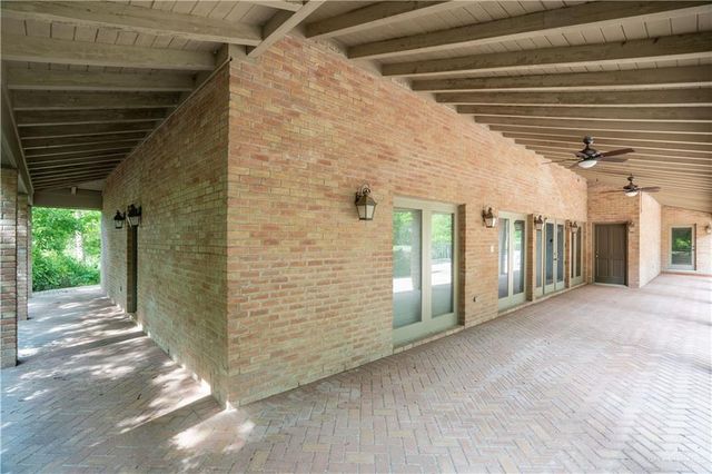 1131 W 6th Street, Weslaco, TX 78596