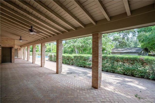 1131 W 6th Street, Weslaco, TX 78596