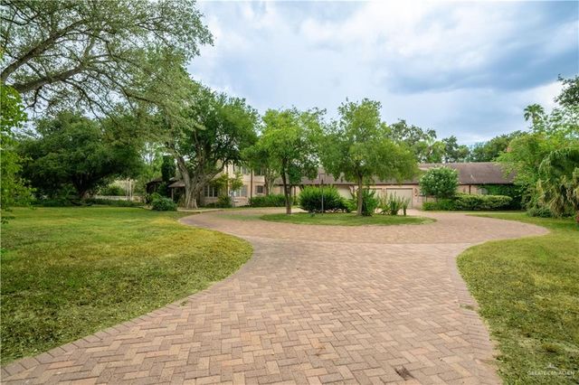 1131 W 6th Street, Weslaco, TX 78596