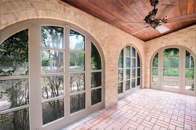 1131 W 6th Street, Weslaco, TX 78596