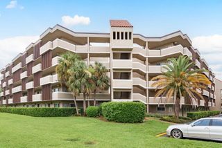 1243 S MARTIN LUTHER KING JR AVENUE A303, Clearwater, FL 33756
