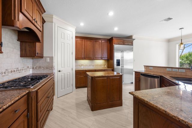 11435 Legend Manor Drive, Houston, TX 77082