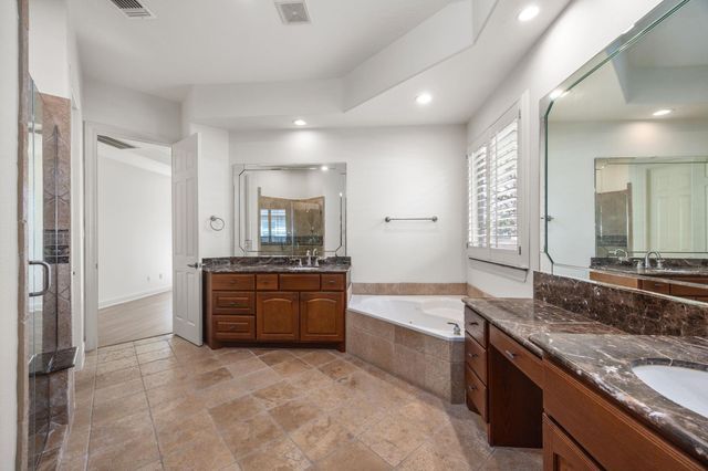 11435 Legend Manor Drive, Houston, TX 77082