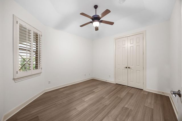 11435 Legend Manor Drive, Houston, TX 77082