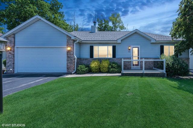 911 Park CIRCLE, Union Grove, WI 53182
