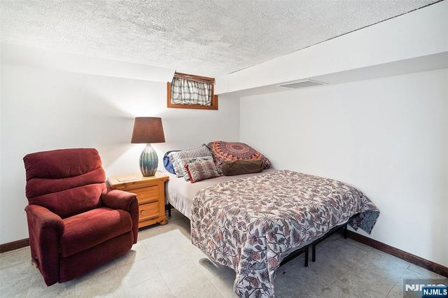 312 Ivy Lane, Englewood, NJ 07631