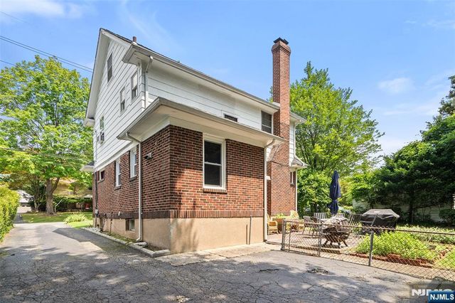312 Ivy Lane, Englewood, NJ 07631
