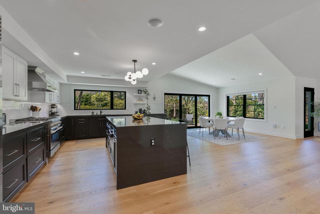 1204 POTOMAC SCHOOL RD, Mclean, VA 22101